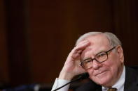 <p>2 Warren Buffett – Torna al secondo posto “l’oracolo di Omaha”, chiamato così per la sua sorprendente abilità negli investimenti finanziari. Per lui un patrimonio di 75,6 miliardi di dollari. </p>
