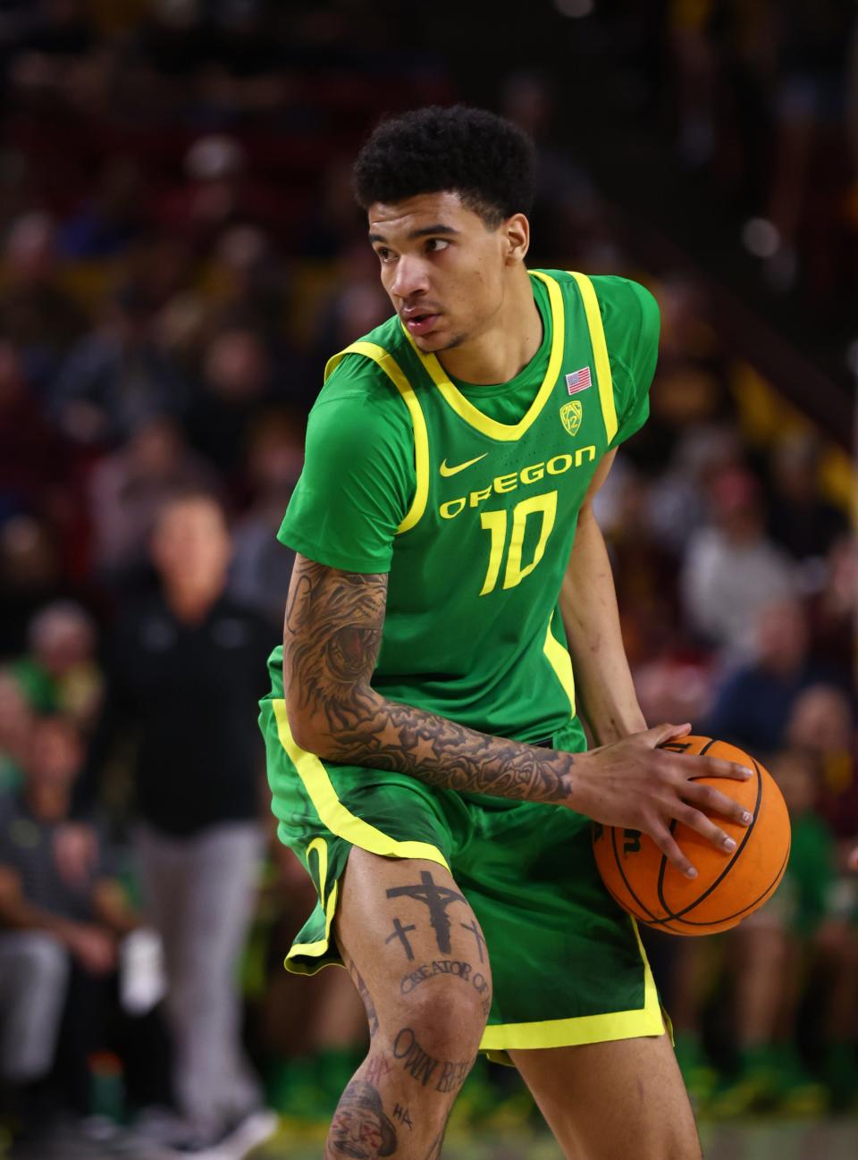 Feb 4, 2023; Tempe, Arizona, USA; Oregon Ducks center Kel'el Ware (10) against the Arizona State Sun Devils in the first half at Desert Financial Arena.