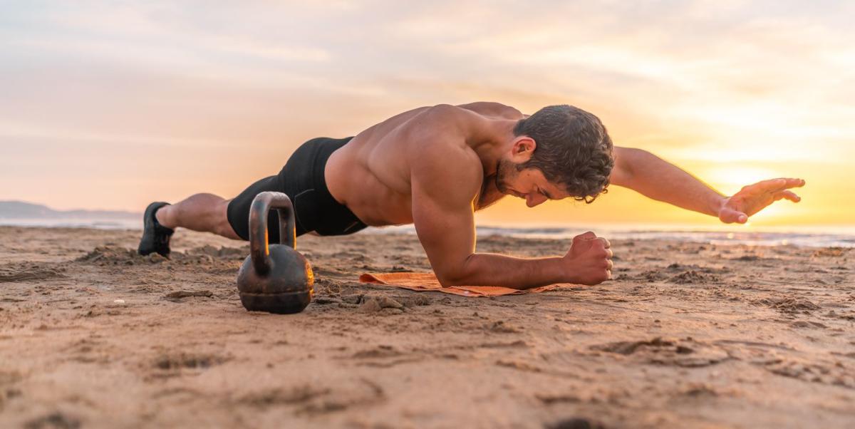 Plank and Twist Strength Workout: Spring Fitness Challenge - Day 14