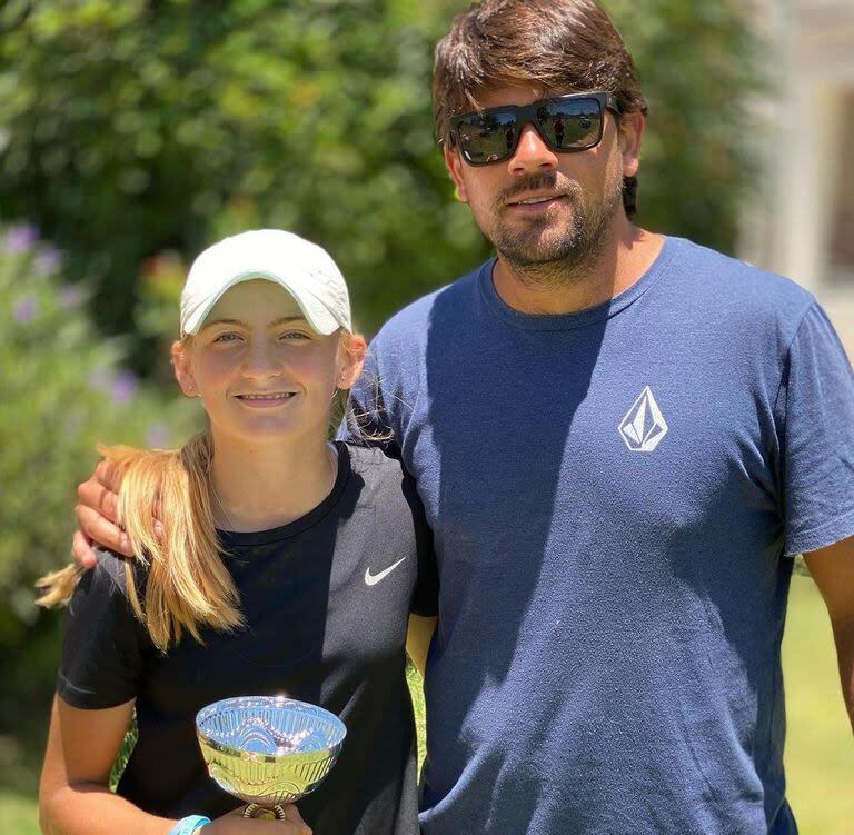 Cinalli junto con Eduardo Schwank, quien la entrena desde hace cuatro años en Roldán