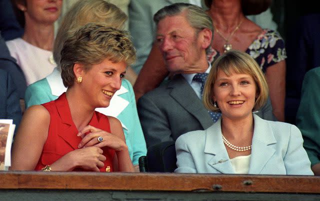 <p>Neil Munns - PA Images/PA Images via Getty</p> Princess Diana and Julia Samuel in August 1994.