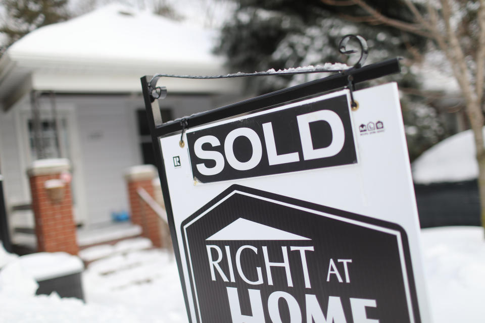 TORONTO, ON. A home sold sign last week in Toronto east side north of Danforth.File Photo for any use.(Rene Johnston/Toronto Star)        (Rene Johnston/Toronto Star via Getty Images)