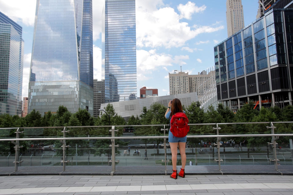 Elevated park opens at WTC site, overlooks 9/11 memorial