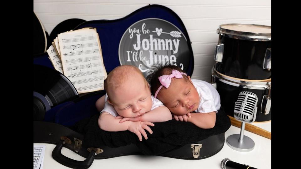 PHOTO: Photographer Chantel Miller took photos of Nicole Davis and Sophie Clark’s babies – Johnny Cash Davis and June Carter Clark – in Knoxville, Tennessee. (Chantel Miller Photography)