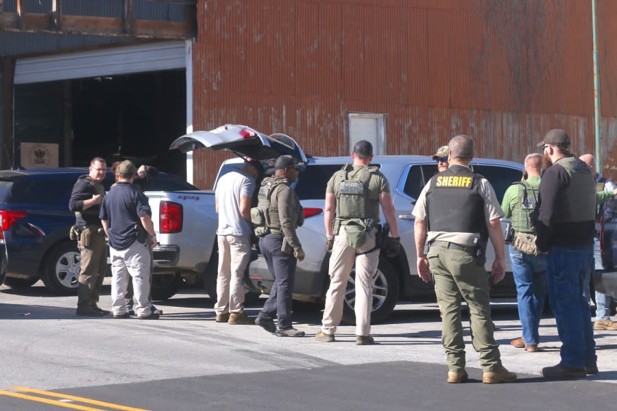 Photo: Law enforcement from multiple local, state and federal agencies were in Greeneville Wednesday to search for escaped inmate Sean Williams. (WJHL)