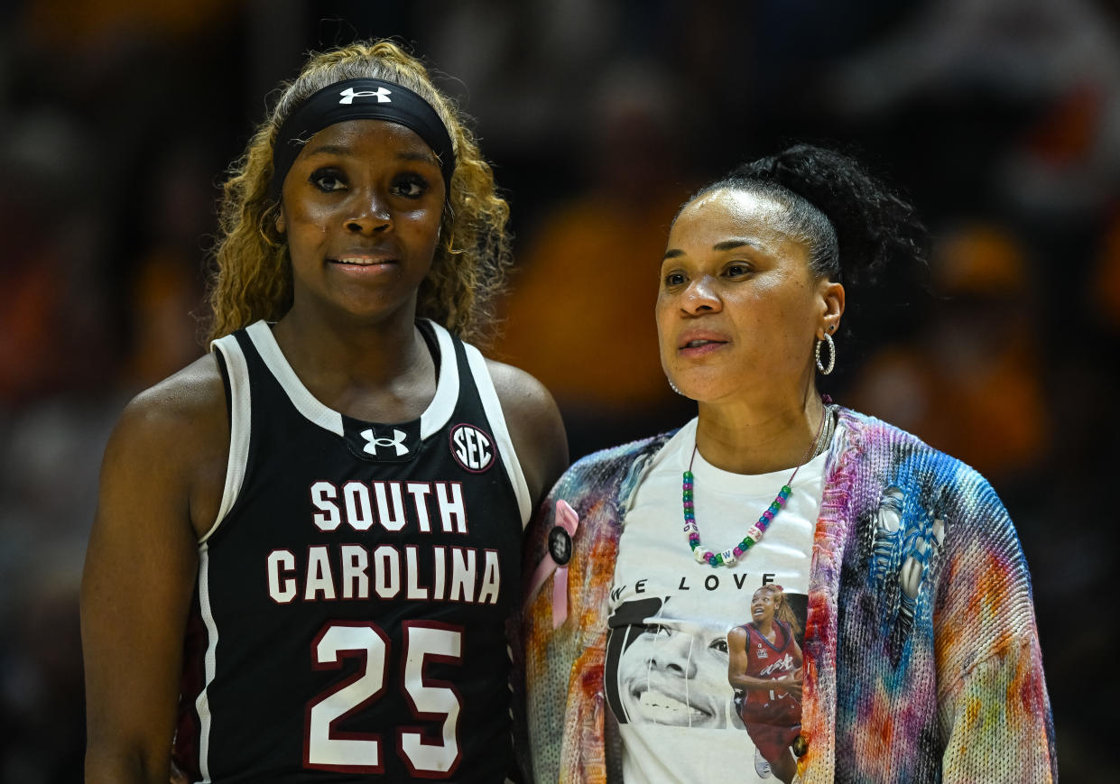 South Carolina coach Dawn Staley talks to Raven Johnson during a win over Tennessee on Feb. 15. (Bryan Lynn/Icon Sportswire via Getty Images)