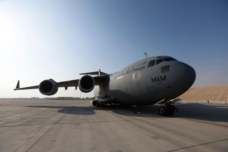 Un avión de la fuerza aérea qatarí con ayuda humanitaria para la Franja de Gaza