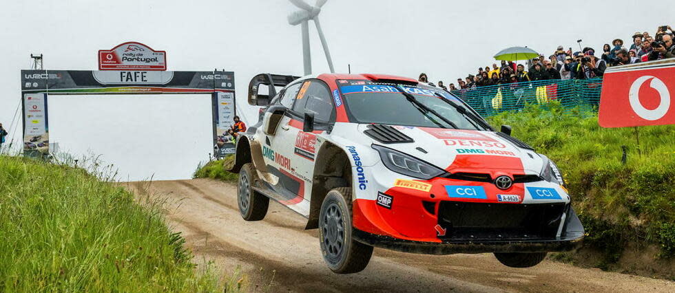 Kalle Rovanpera et son copilote Jonne Halttunen accentuent leur avance au championnat du monde des rallyes en remportant le rallye du Portugal.
