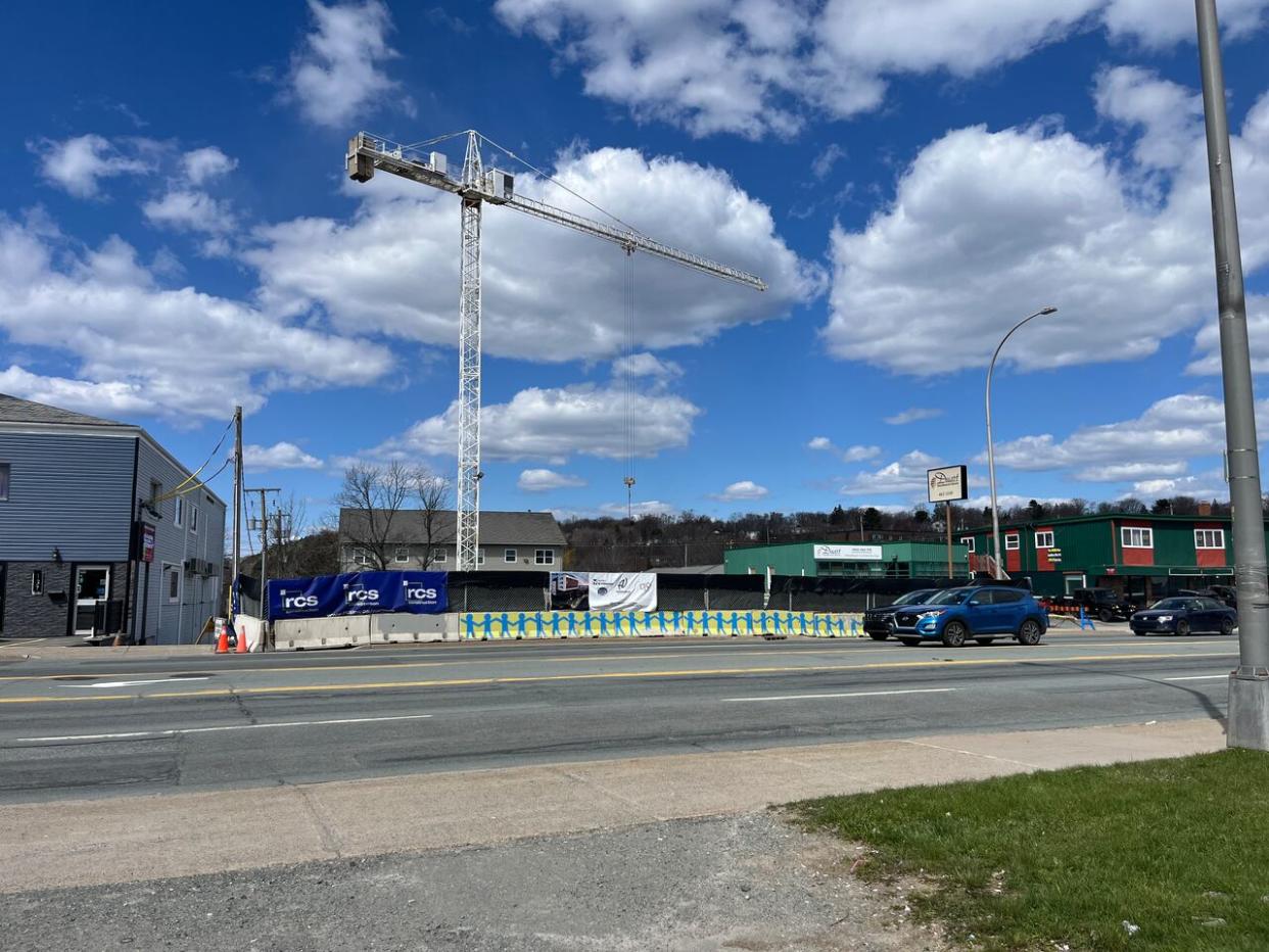 Construction has begun at 139 Main St., in Dartmouth on a 45-unit apartment building. (Pat Callaghan/CBC - image credit)