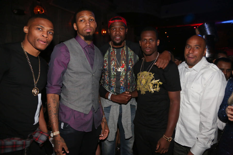  (L-R) Russell Westbrook, Cliff Dixon, Kevin Durant, Geno Smith and Juan Perez attend Kevin Durant's 25th Birthday Party at Avenue on September 22, 2013 in New York City.  (Photo by Johnny Nunez/WireImage)   