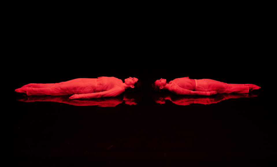 Wayne McGregor's Deepstaria, Company Wayne McGregor (Naia Bautista, Salome Pressac), Laban Theatre, London (2024), Photo credit Ravi Deepres 11