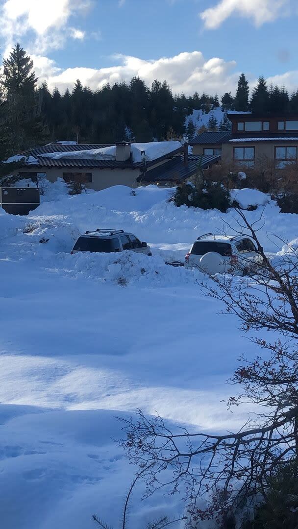 En Villa Catedral hubo 1,5 metro de nieve acumulada