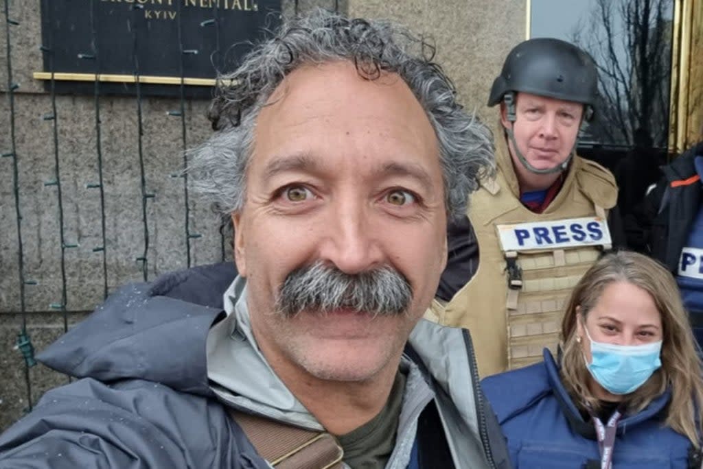 Pierre Zakrzewski while on assignment with colleagues, Fox News correspondent Steve Harrigan and Jerusalem-based senior producer Yonat Friling (both background right)  in Kyiv.  (AP)