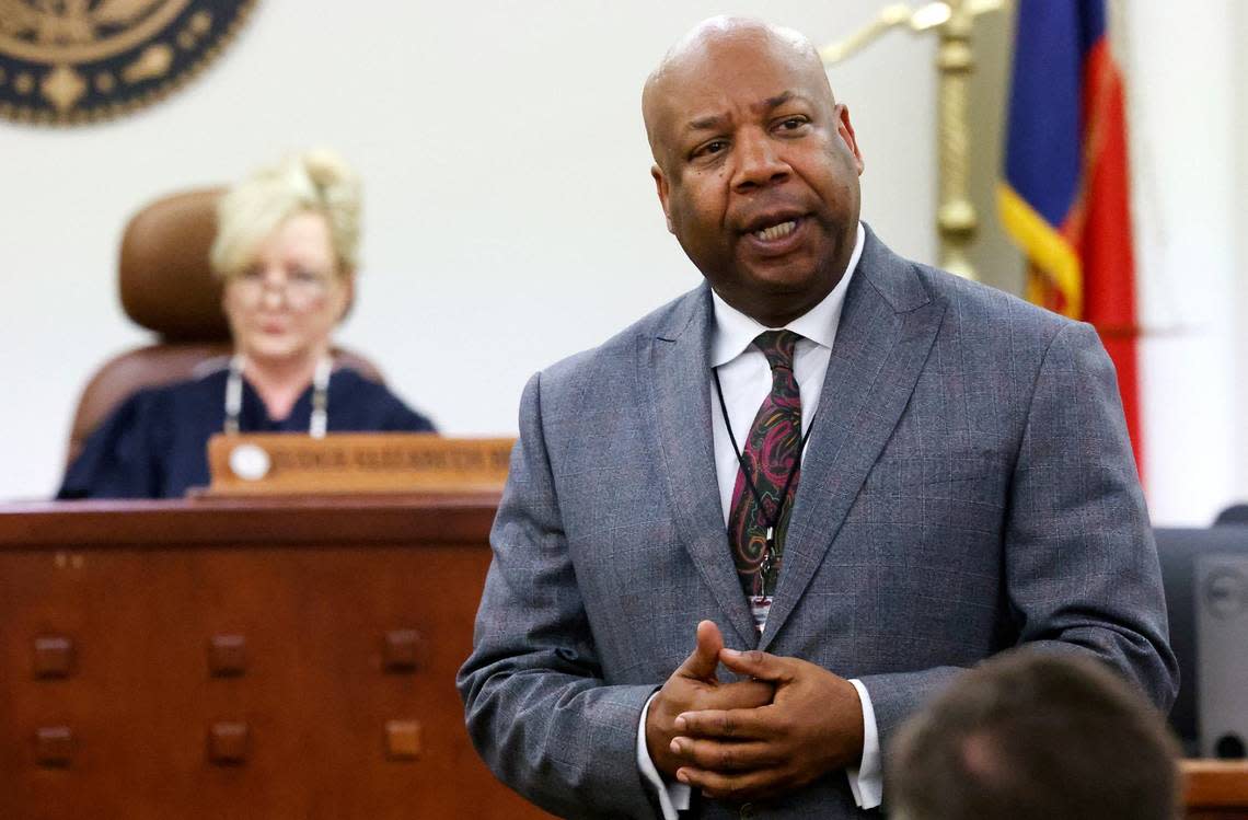 Attorney Steve Gordon gives the defense’s opening statement during the capital murder trial of defendant Paige Terrell Lawyer on Monday at the Tim Curry Criminal Justice Center in Fort Worth. Lawyer is on trial in the April 2018 strangulation of his girlfriend, O’Tishae Womack, and her 10-year-old daughter, Ka’Myria Womack.