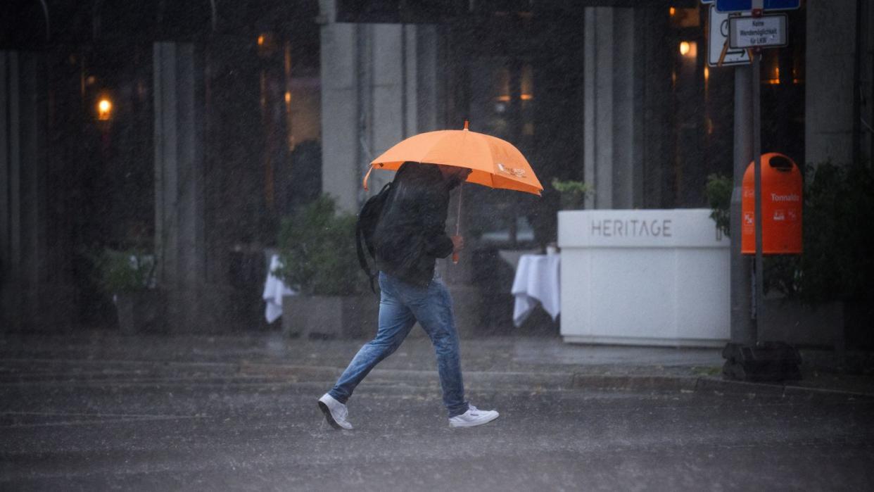 Wo in Deutschland können schwere Gewitter herunterkommen? (Bild: dpa)