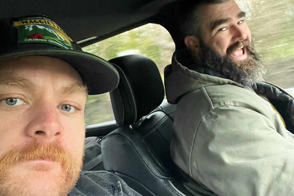 <p>Beau Allen/Twitter</p> Jason Kelce gives former teammate Beau Allen a car ride to a convention in Philadelphia. 