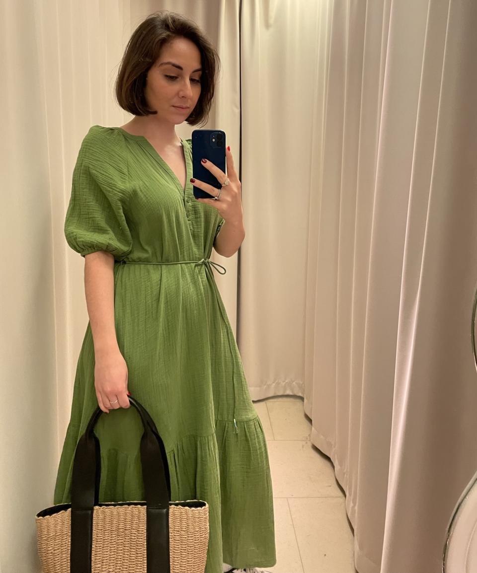 The perfect midi dress for holiday season. (Yahoo Life UK)