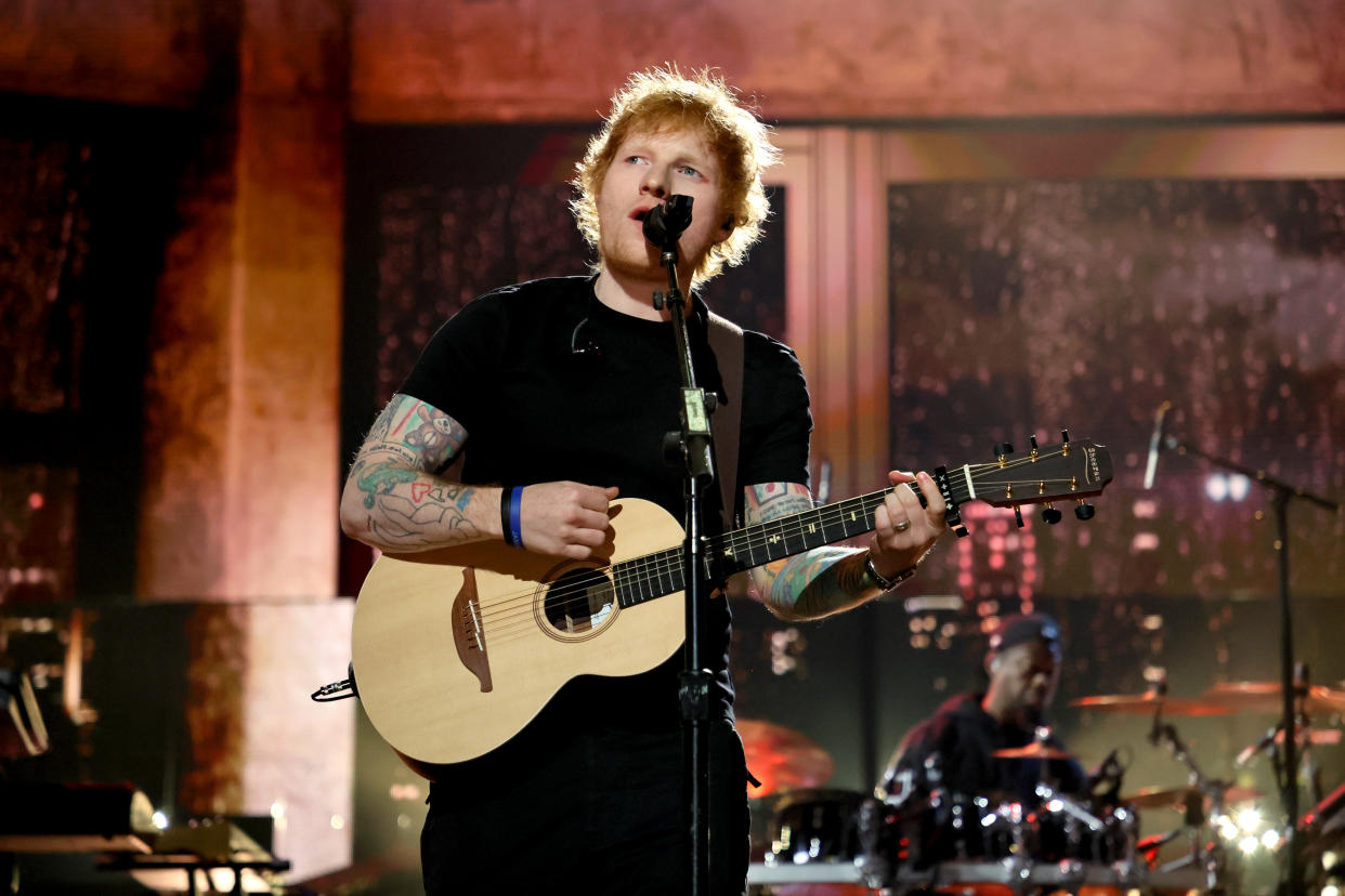 LOS ANGELES, CALIFORNIA - NOVEMBER 05: Ed Sheeran performs on stage during the 37th Annual Rock & Roll Hall of Fame Induction Ceremony at Microsoft Theater on November 05, 2022 in Los Angeles, California. (Photo by Theo Wargo/Getty Images for The Rock and Roll Hall of Fame)