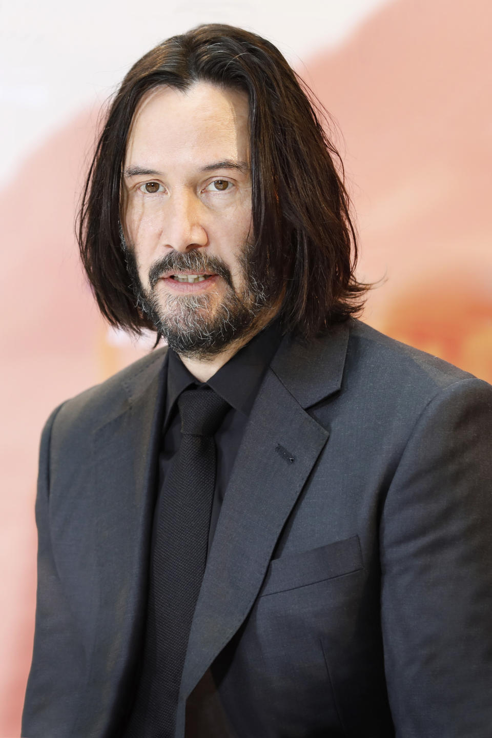 Keanu Reeves posing