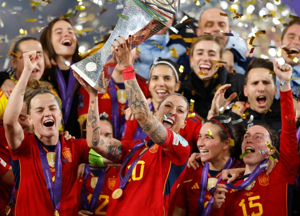 Jenni Hermoso lifts the Nations League title  (REUTERS)