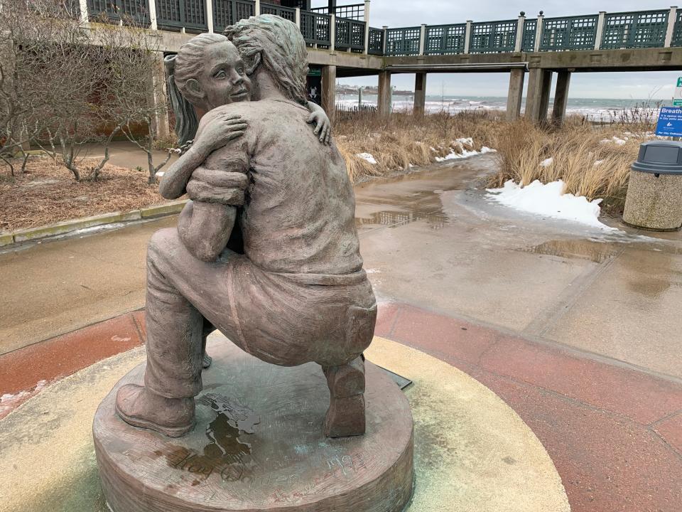 The "Each Other" statue by Kay Worden at Easton's Beach.