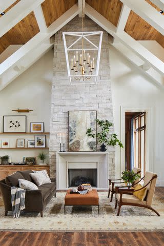 Vaulted Ceiling Ideas For Updated + Elegant Striking Drama - Décor Aid