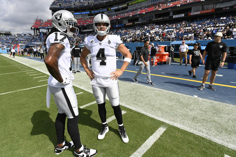 Derek Carr (4), Davante Adams and the Las Vegas Raiders are still searching for their first win of this NFL season. (AP Photo/Mark Zaleski)