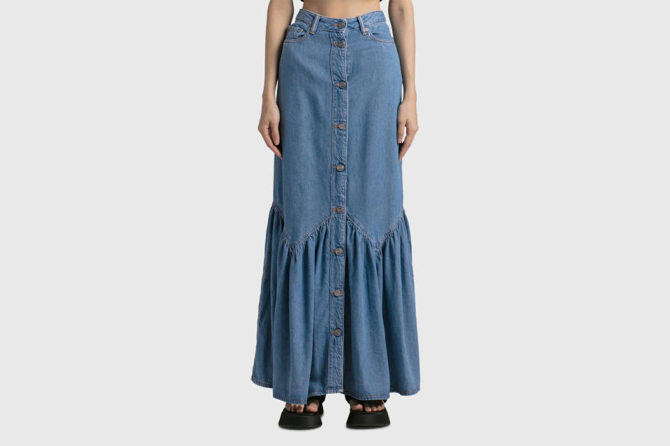 Denim Skirts Long Low-Rise Maxi Fashion Trend Y2k Bella Gigi Hadid Outfits Where to buy
