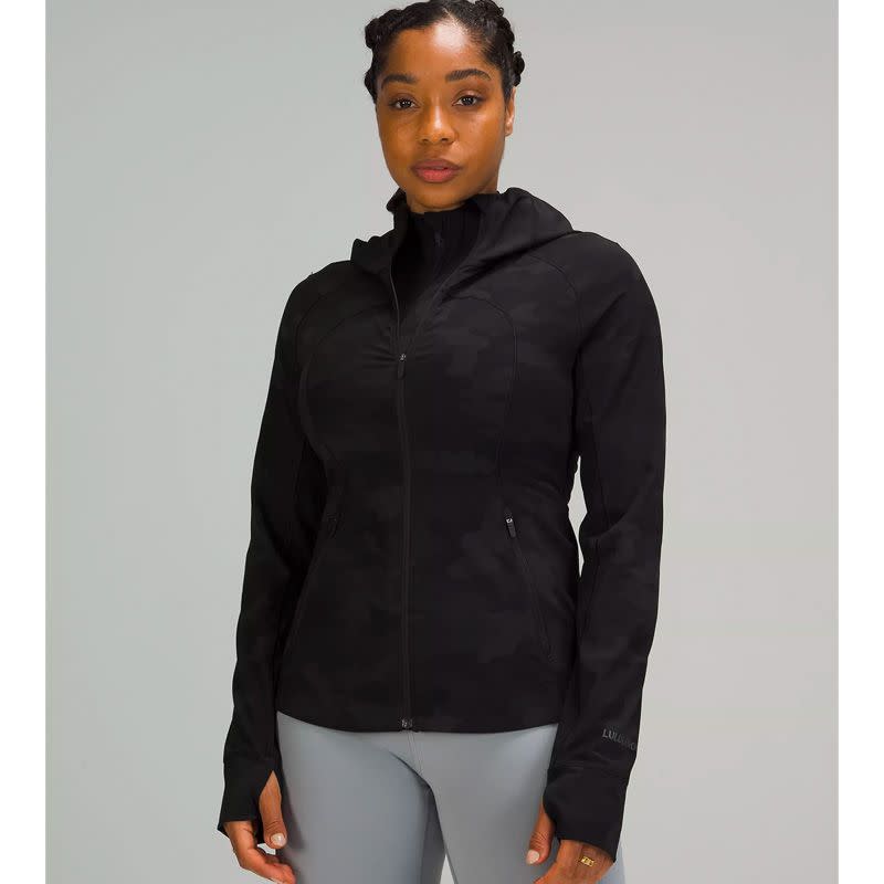 <p><a href="https://go.redirectingat.com?id=74968X1596630&url=https%3A%2F%2Fshop.lululemon.com%2Fp%2Fjackets-and-hoodies-jackets%2FMist-Over-Windbreaker%2F_%2Fprod9270522&sref=https%3A%2F%2Fwww.runnersworld.com%2Fgear%2Fg38451056%2Fbest-running-jackets-for-women%2F" rel="nofollow noopener" target="_blank" data-ylk="slk:Shop Now;elm:context_link;itc:0;sec:content-canvas" class="link ">Shop Now</a></p><p>Mist Over Windbreaker</p><p>lululemon.com</p><p>$118.00</p>