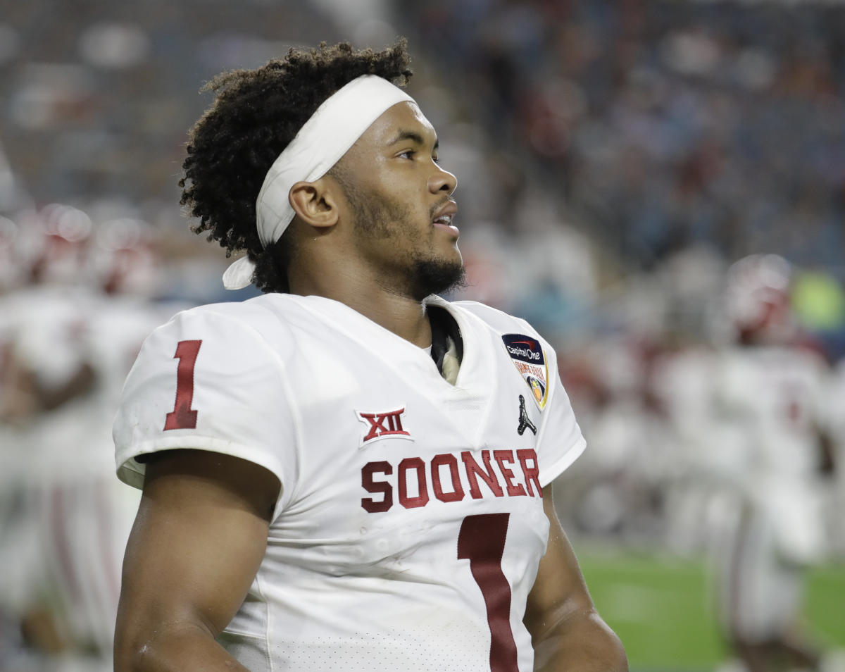 Kyler Murray Bucks Trend, Chooses Football Over Baseball