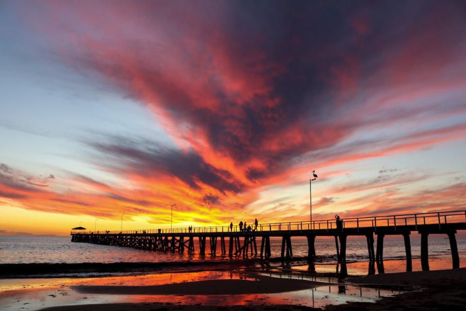 <p>Sunset in Adelaide, Australia // May 11, 2017</p>