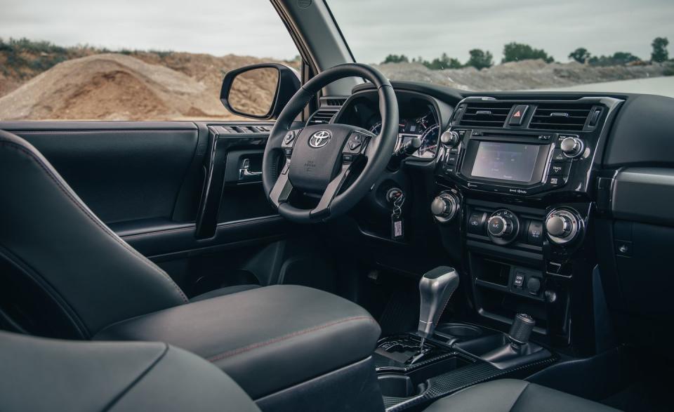 Photos of the 2020 Jeep Gladiator and 2019 Toyota 4Runner