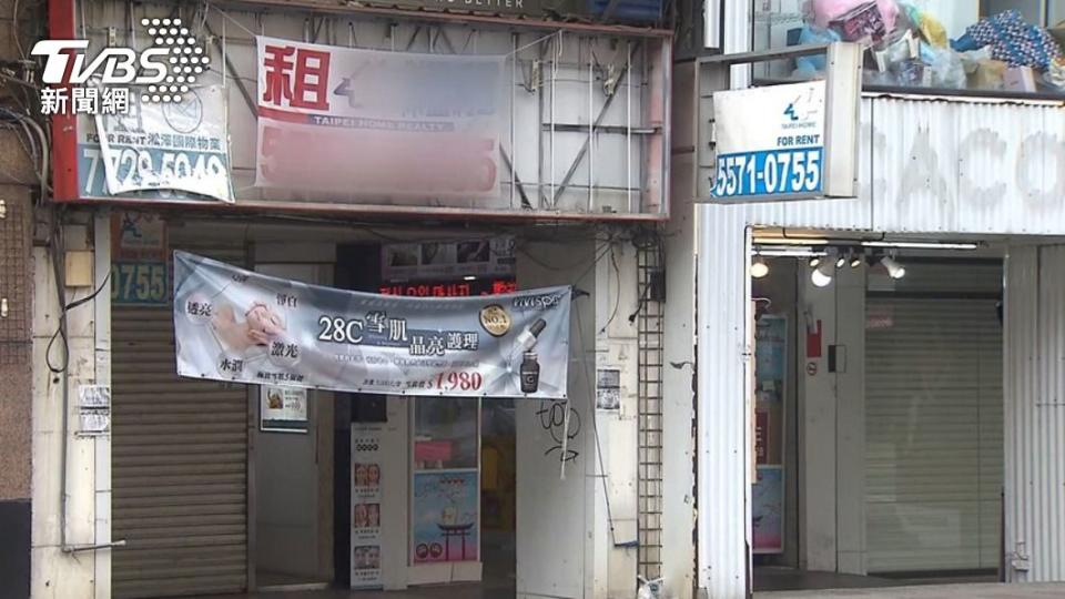 士林夜市被外界認為湧現倒店潮。（圖／TVBS）