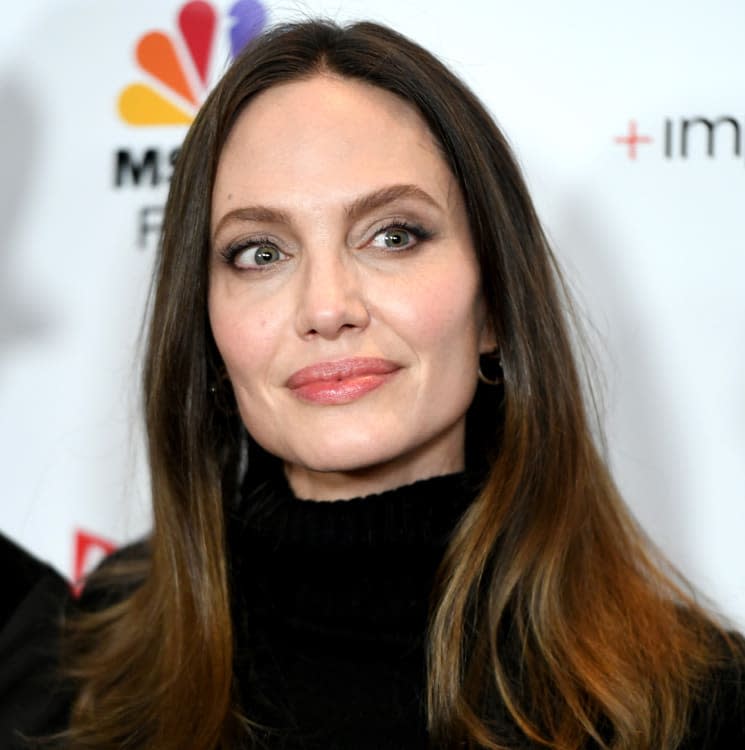 Angelina Jolie en una alfombra roja