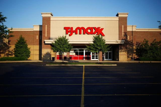 Our Best Shopping Tips to Save Big at TJ Maxx, Marshalls, & HomeGoods