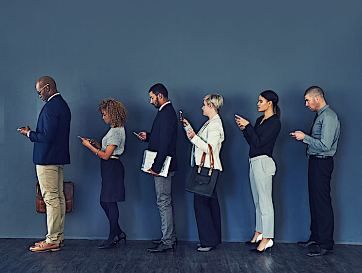 Esperando en la fila para aplicar a un MBA superior