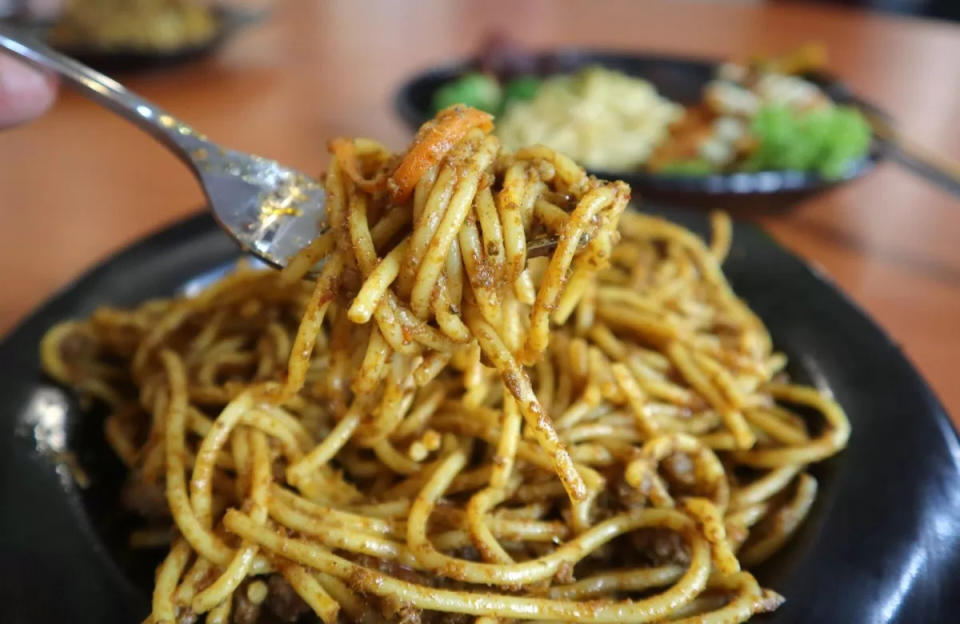 Pangi Nut - Beef Rendang Pasta 