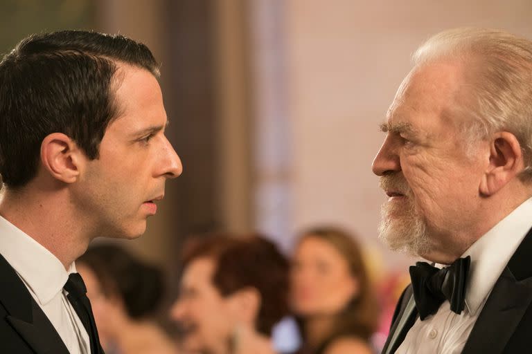 Jeremy Strong y Brian Cox en una escena de Succession