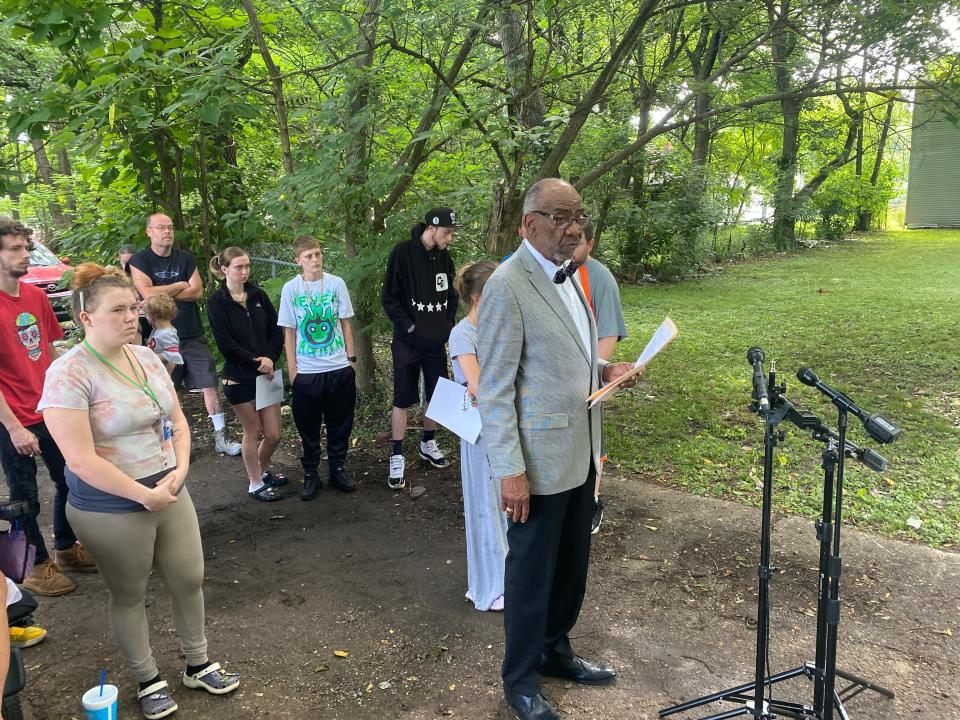 Attorney Aubrey Williams speaks at a June 30 press conference in the alley where 21-year-old Mark Jaggers Jr. was fatally shot by police on June 19.