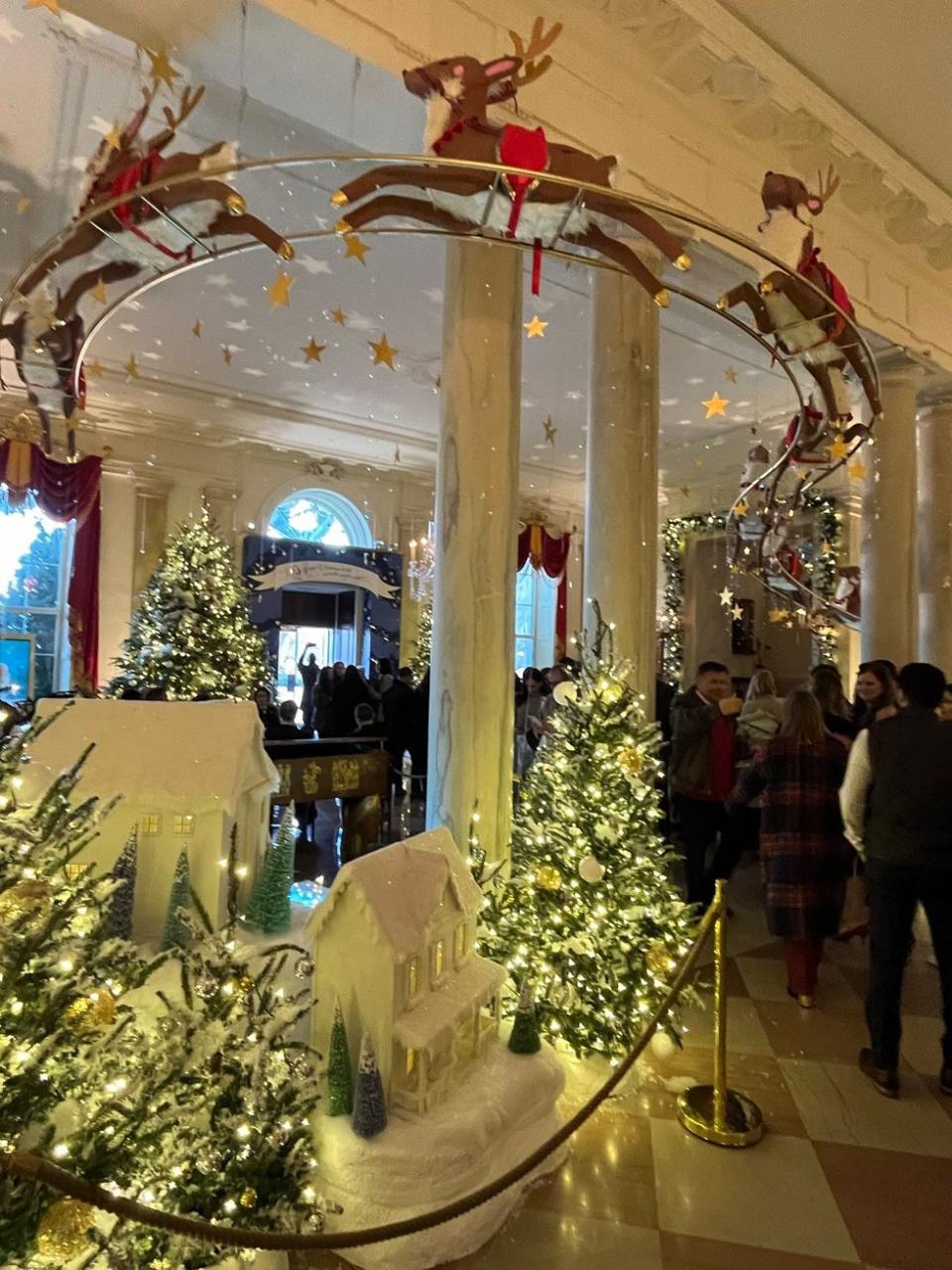 Tour White House Holiday Decorations 2023