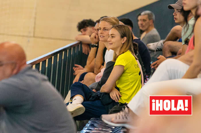 La felicidad de Pablo Urdangarin al ver a su novia en las gradas durante su último partido