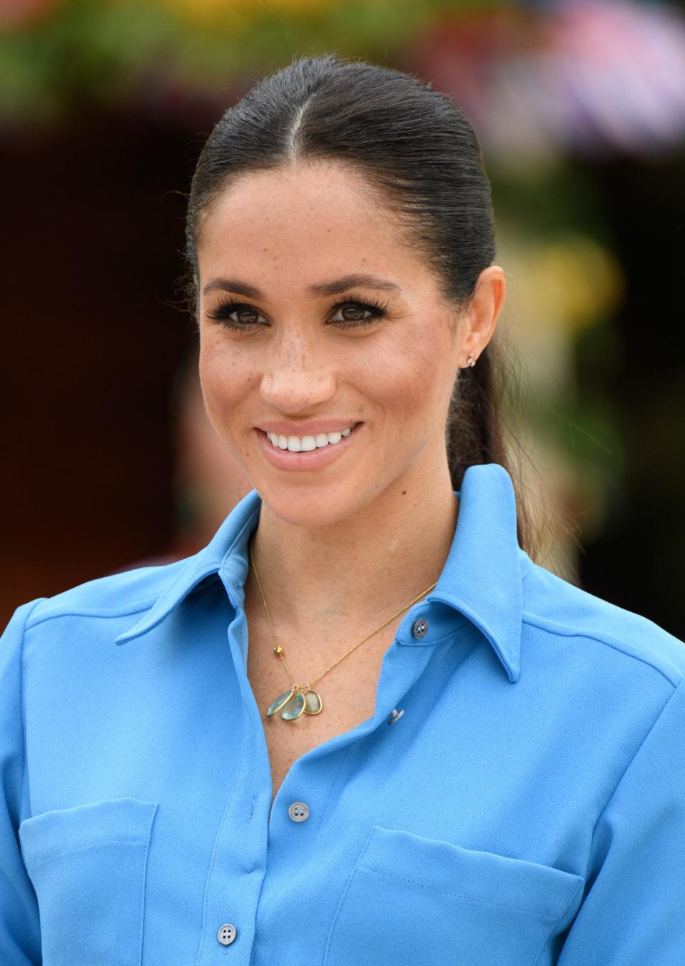 meghan markle pippa small necklace