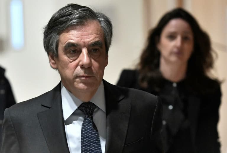 François Fillon arrive à son procès à Paris le 24 février 2020 - STEPHANE DE SAKUTIN © 2019 AFP