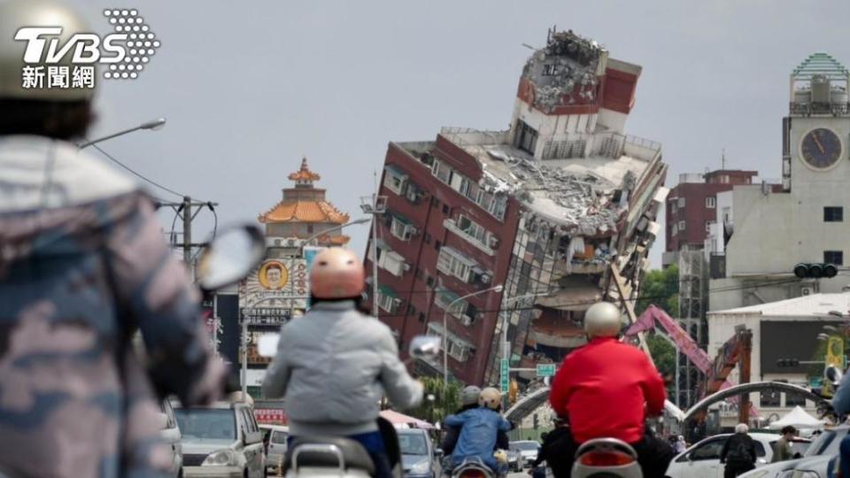 花蓮大地震後，民眾焦慮住哪比較安全。（圖／區國強攝）