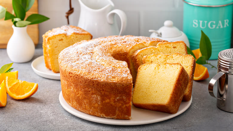 sliced pound cake