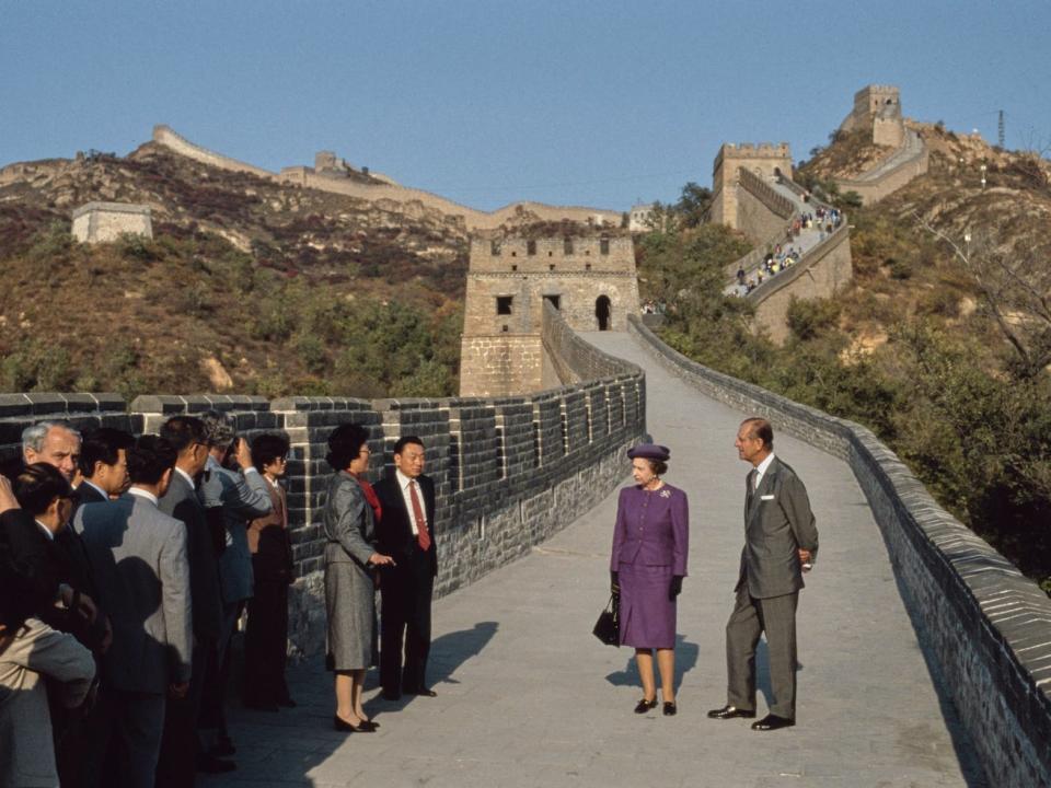 Queen Elizabeth II and Prince Philip visit the Great Wall of China on October 14, 1986.