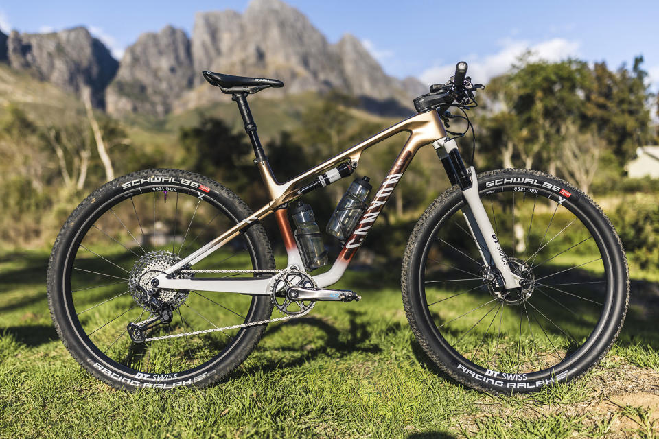 LTD Canyon Lux World Cup CFR Untamed edition carbon XC marathon mountain bike for Cape Epic,