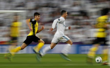 Soccer Football - Champions League - Real Madrid vs Borussia Dortmund - Santiago Bernabeu, Madrid, Spain - December 6, 2017 Real Madrid’s Cristiano Ronaldo in action REUTERS/Paul Hanna