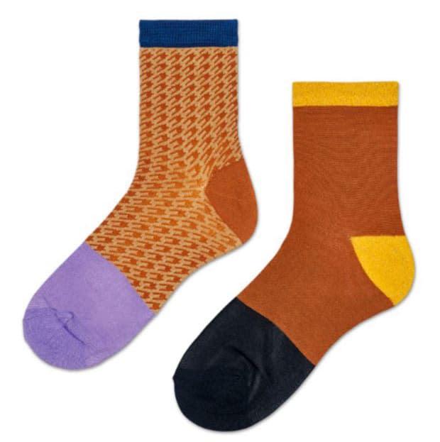 Hysteria by Happy Socks Hanna 2-Pack Colorblock Socks, $34, <a href="https://rstyle.me/+HVmVK2pNFj0M6fYrg_eb8A" rel="nofollow noopener" target="_blank" data-ylk="slk:available here;elm:context_link;itc:0;sec:content-canvas" class="link ">available here</a>.