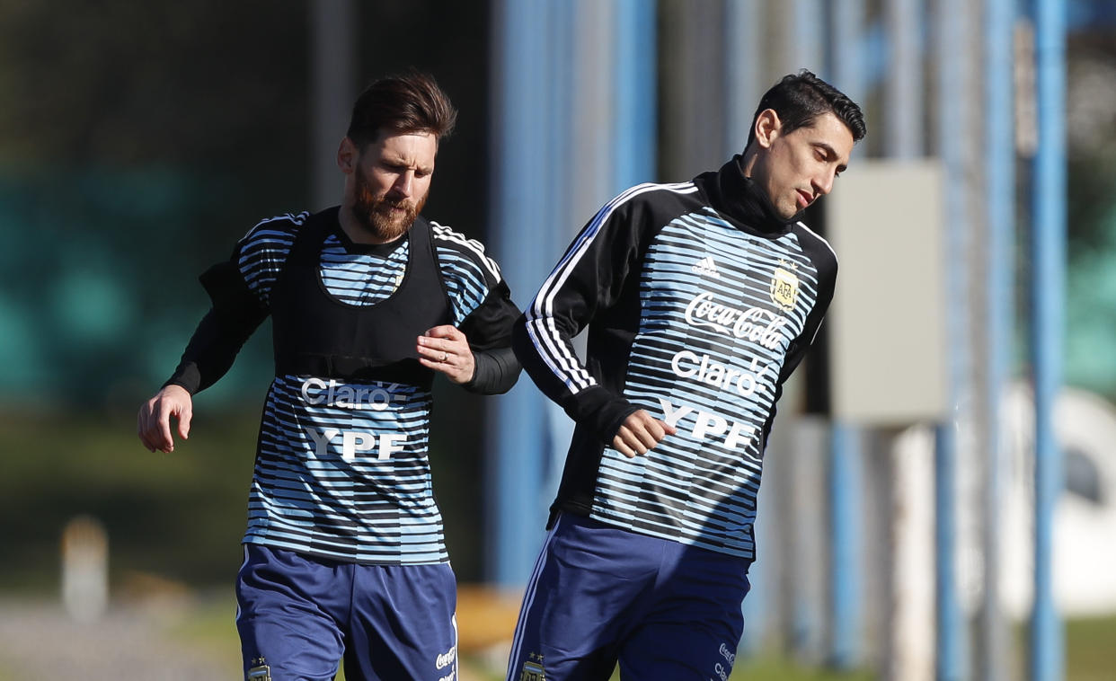 Lionel Messi y Ángel Di María entrenando con la selección argentina. Foto: EFE/David Fernández